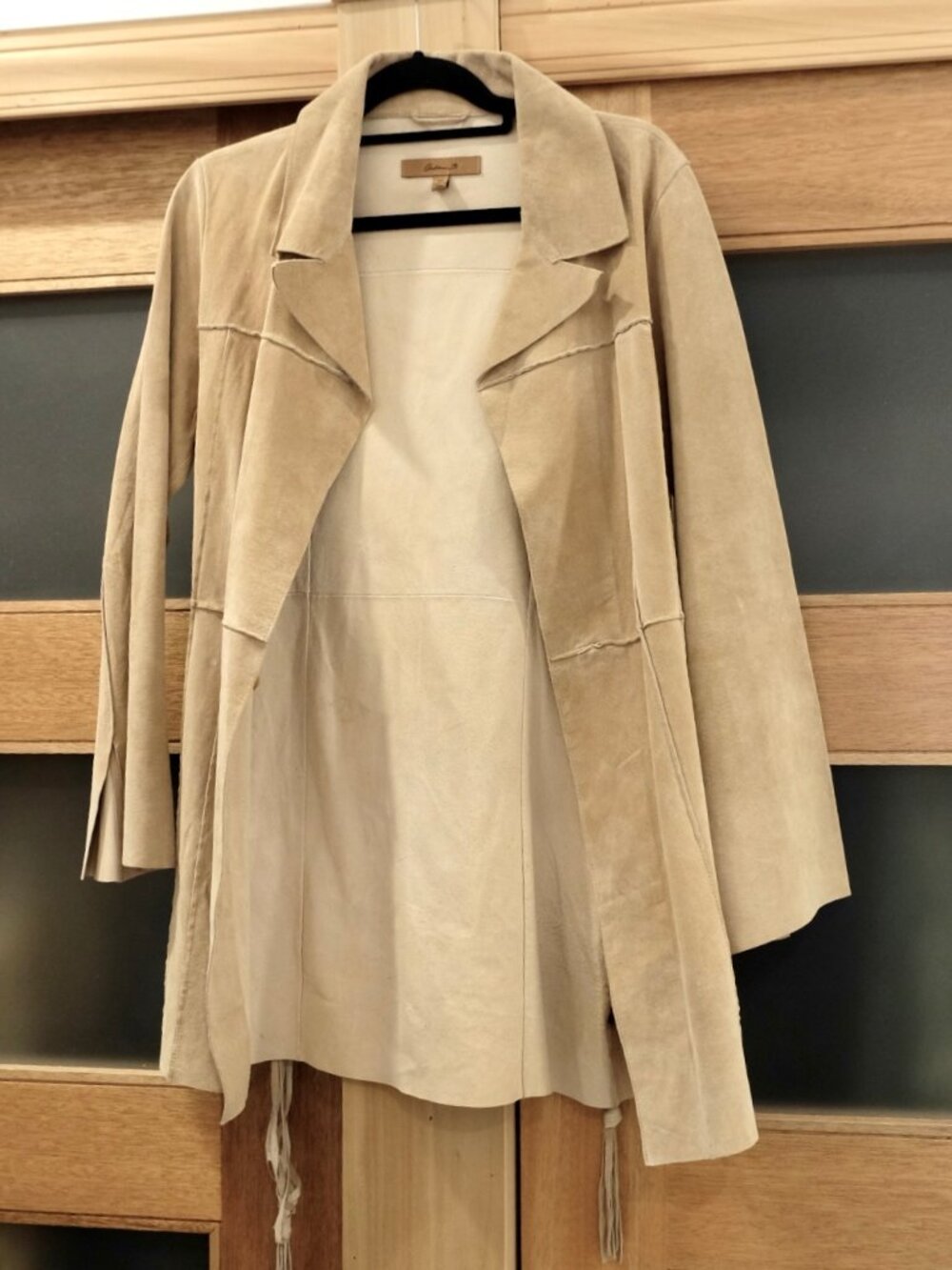ARDEN B- TAN SUEDE
BELTED TRENCH JACKET
Vintage Y2K Western Size
MEDIUM - Picture 6 of 9